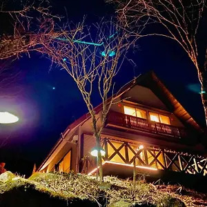 Yorokobu箱根森林中的独栋别墅，富士山，适合开party 箱根町
