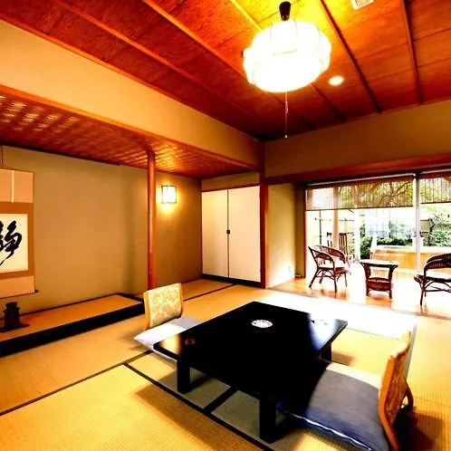 ホテルおくゆもと 箱根町 3*,  日本